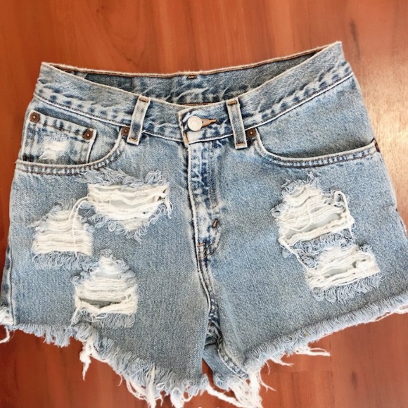 Vintage high waisted Levi’s SOLD ON MERCARI - Picture 2 of 5